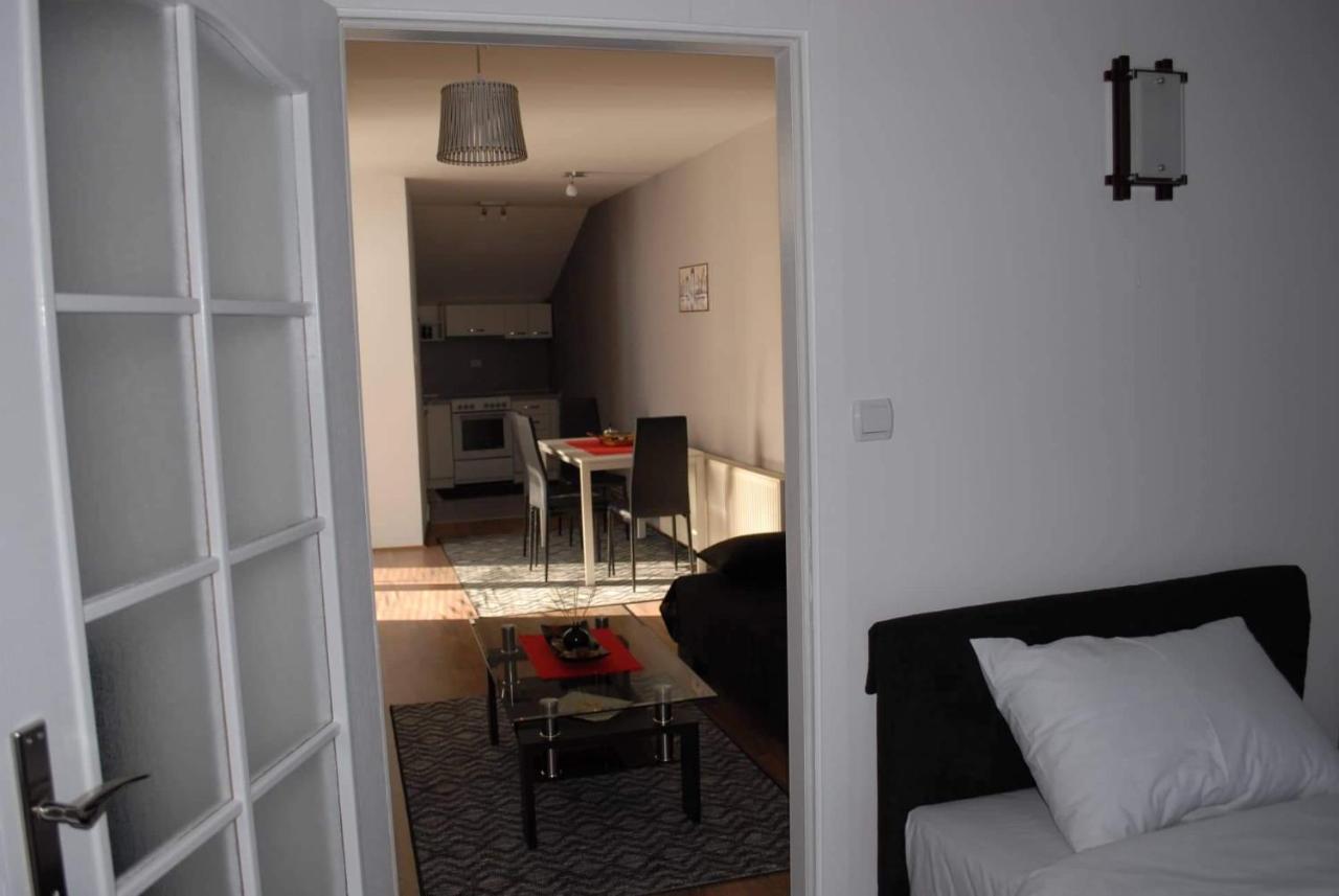 Stan Na Dan - Apartman Djordjevic Vranje Eksteriør billede
